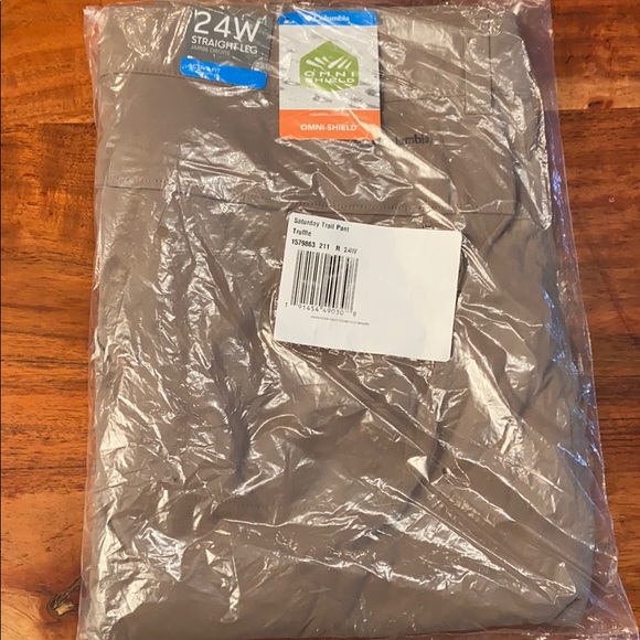 NWT Columbia Saturday trail pant size 24 - Picture 11 of 11